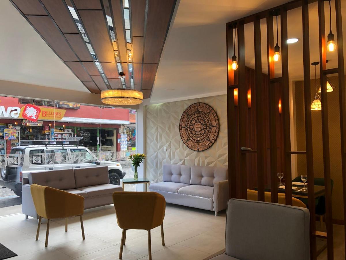 Hotel Makroz Latacunga Extérieur photo