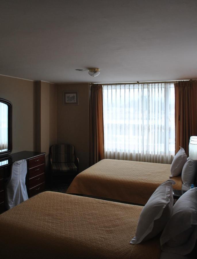 Hotel Makroz Latacunga Extérieur photo
