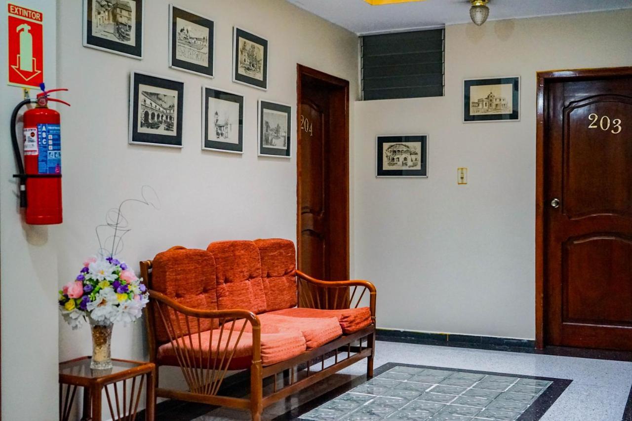 Hotel Makroz Latacunga Extérieur photo